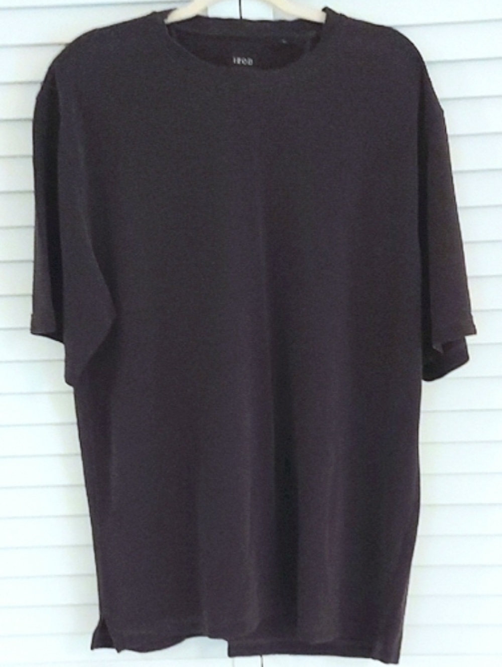 IZOD‎ Tee Shirt, Size XL, Short Sleeves, Brown Striped, Ribbed Texture,